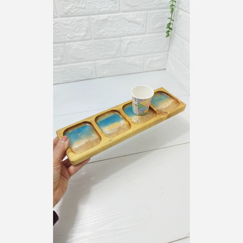 قهوه خوری چهارخانه چوب و رزین رنگ آبی